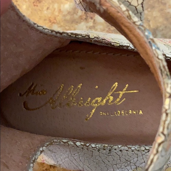 Anthropology- Miss Albright flats - Picture 3 of 5